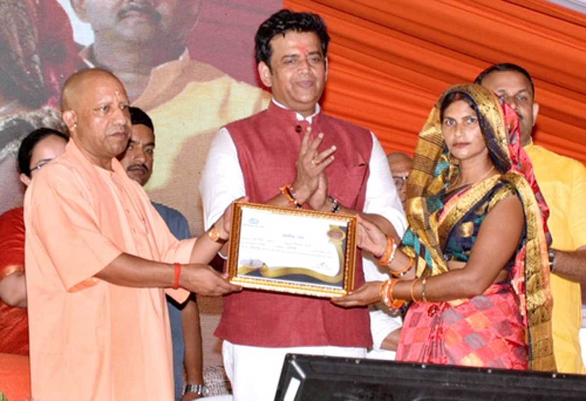 छह वर्ष पहले चरम पर थी अराजकता, प्रदेश में होते थे दंगे : मुख्यमंत्री योगी छह वर्ष पहले चरम पर थी अराजकता, प्रदेश में होते थे दंगे : मुख्यमंत्री योगी